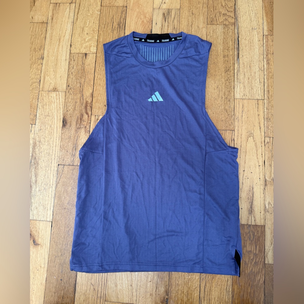 ADIDAS men’s muscle tank size M